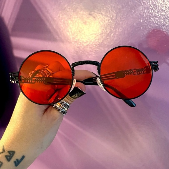 Black & red round shape gothic steam punk sunglasses + black leather pouch - Picture 7 of 15